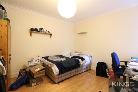 5 bedroom terraced house to rent - Photo 5