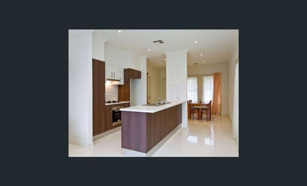 Beautiful Two Bedroom in Great Location - Photo 1