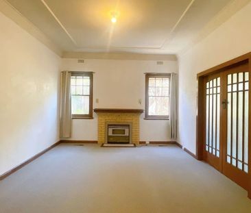 Convenience in a highly-prized Prospect Hill precinct - Photo 2