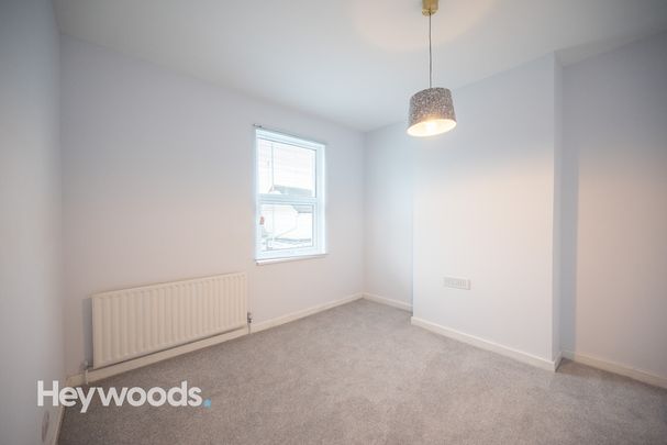 2 bed terraced house to rent in London Road, Trent Vale, Stoke-on-Trent ST4 - Photo 1