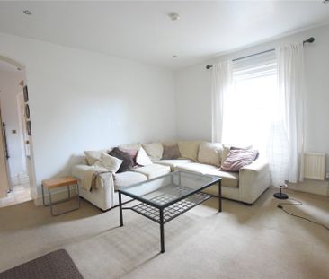 1 bedroom Flat in London Road, Reading - Photo 6