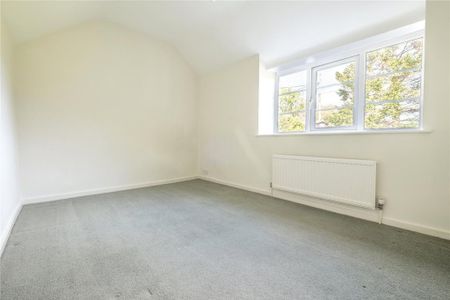 4 bedroom terraced house to rent - Photo 3