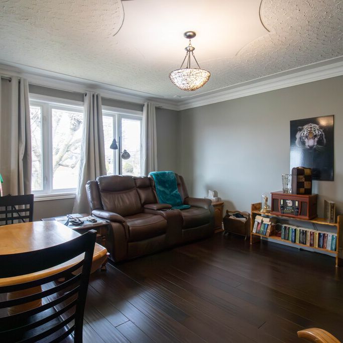 133 Afton Ave, Welland - 3 Bedroom Main Unit - Photo 1