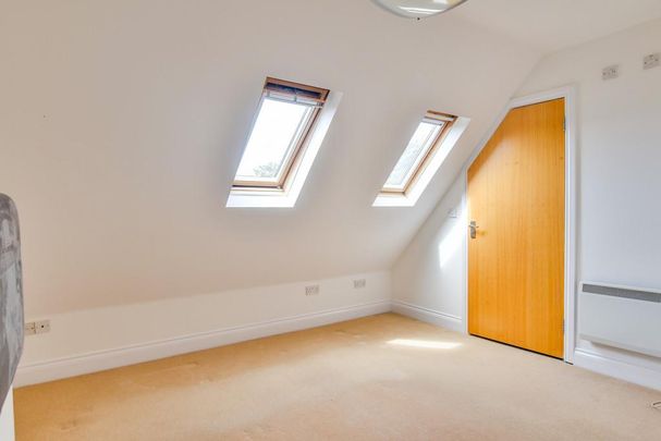 2 bedroom penthouse to rent - Photo 1