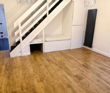 3 bedroom end of terrace house to rent - Photo 3