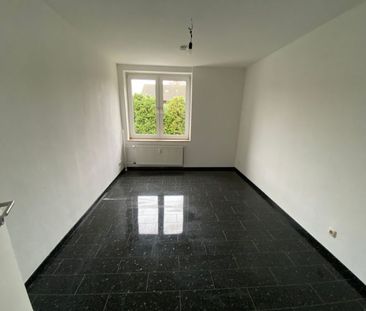 Schöne große Wohnung! 3 1/2 Raum in beruhigter Lage in Scholven ! - Photo 3