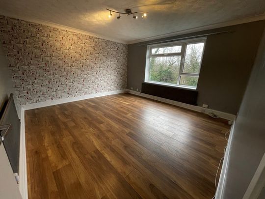 2 bedroom Apartment - Hollyfield, Hatfield - Photo 1