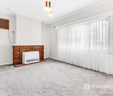 Comfort, Space and Location!! - Photo 4