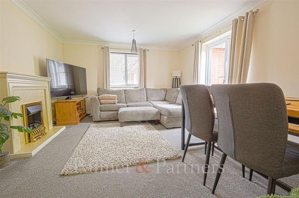 3 bedroom terraced house to rent - Photo 1