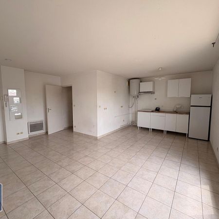 Location Appartement 1 pièce 33m² ISTRES 13800 - Photo 4