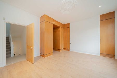 Bovingdon Road, SW6, London - Photo 4