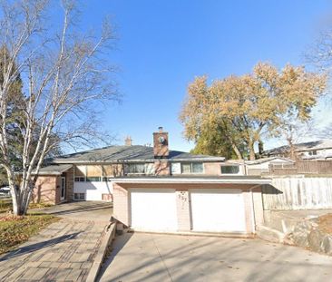 For Lease - 737 Botany Hill Crescent Unit# B, Newmarket, Ontario - Photo 3