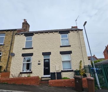 1 bed Apartment - To Let - Photo 2