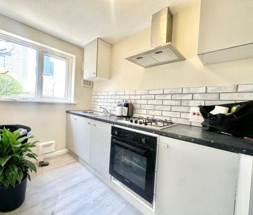 1 bedroom ground floor flat to rent - Photo 4