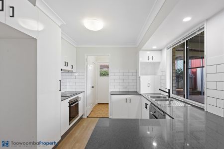 You just have to see through this one! - Photo 2