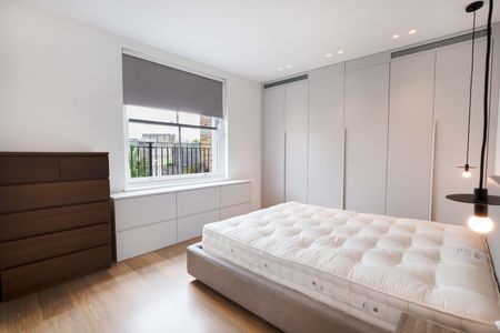 BILLS INCLUDED - One Bed Penthouse in Kensington, London W8 - Photo 2