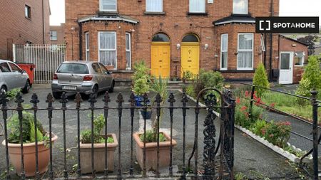 Room in a shared 7-bedroom flat for rent in Ballybough - Photo 5