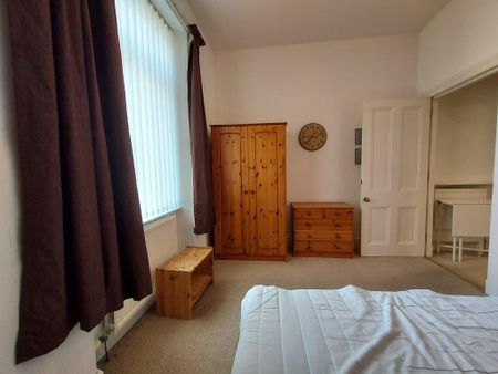 1 bedroom flat to rent - Photo 3