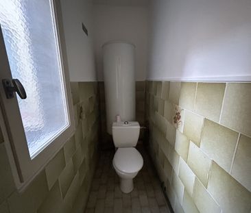 SOMMIERES CENTRE PIETONS - Loft de 78.48m² au 2ème étage - Photo 6