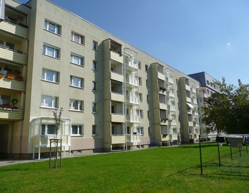 Einzug ab 01.03.2026 möglich. Ruhige Wohnlage und nur 15 Minuten bis zum Baggersee! - Photo 1