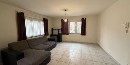 Appartement te huur in Diepenbeek voor € 775 met 1 slaapkamer - Photo 3