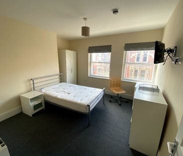 Room 2, Nottingham, NG1 - Photo 2
