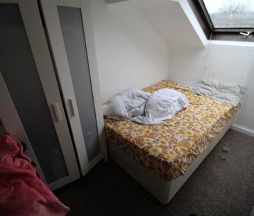 6 bedroom terraced house to rent - Photo 5