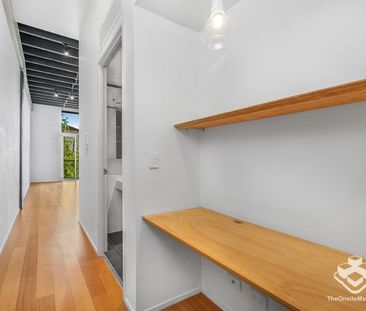 Break lease opportunity to secure a spacious woolstore apartment to... - Photo 1