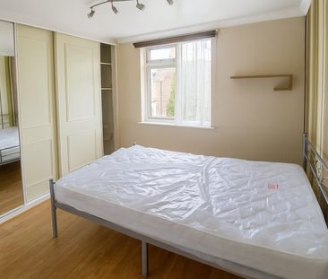 1 bedroom in a house share to rent - Photo 5