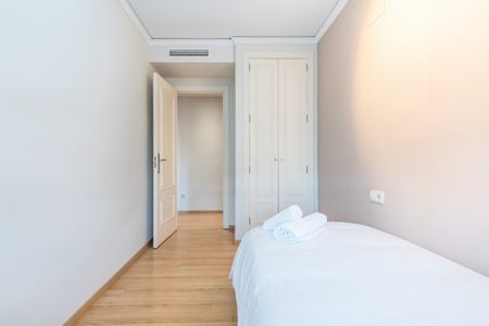 Completly newly refurbished flat for rent by the Congress building, Valencia - Foto 5