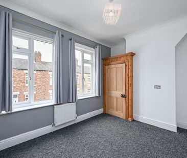 2 bedroom terraced house to rent - Photo 2