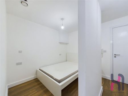 Studio to rent - Photo 3