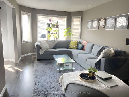 For Lease - 99 Windflower Drive, Kitchener, Ontario - Photo 2