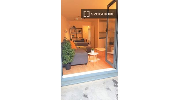 2-bedroom apartment for rent in Inns Quay, Dublin - Photo 1