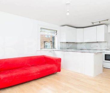 Cosy one bed within a period house mins to tube and shops - Photo 4