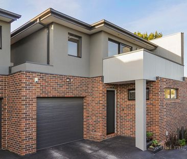 2/40 Linsey Street, Coburg - Photo 1