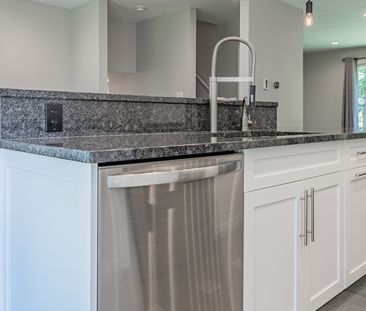 For Lease - 38 Black Walnut Drive Unit# 1, Kitchener, Ontario - Photo 5