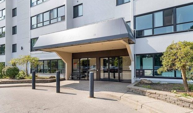 For Lease - 600 Grenfell Drive Unit# 904, London North, Ontario - Photo 1