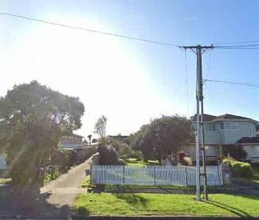 Two bedroom gem - Photo 4