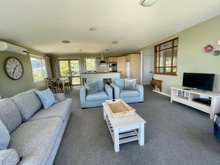 4 Observatory Tce, Britannia Heights, Nelson - Photo 3