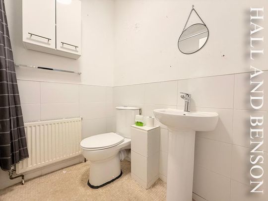 3 bedroom terraced house to rent - Photo 1