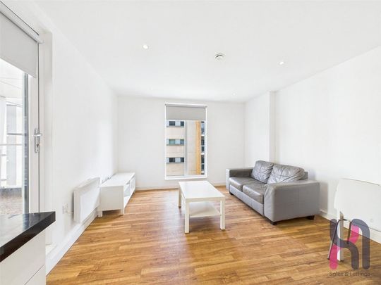 2 bedroom flat to rent - Photo 1