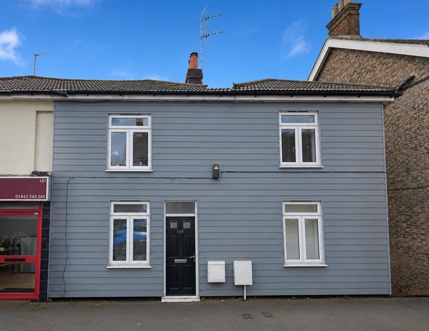 Lower Church Road, Burgess Hill RH15, London - Photo 1