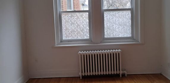 NDG - Nice 3 1/2 Heated For Rent - Photo 2