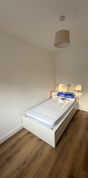 Room in a Shared House, Hampden Way, N17 - Photo 1