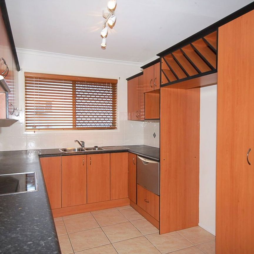 FAMILY-FRIENDLY LIVING IN THE HEART OF PETRIE - Photo 1