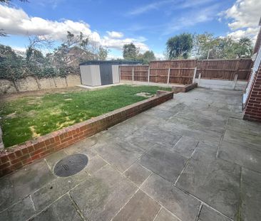 5 bedroom detached house to rent - Photo 1