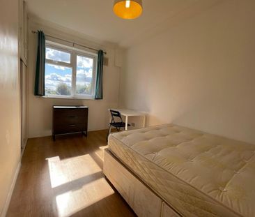5 bedroom flat to rent - Photo 1