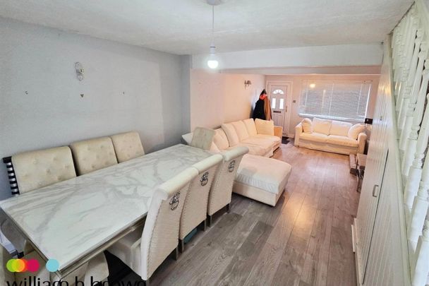 London Road, GRAYS - Photo 1