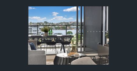 Stunning lifestyle opportunity in blue chip location. - Photo 2